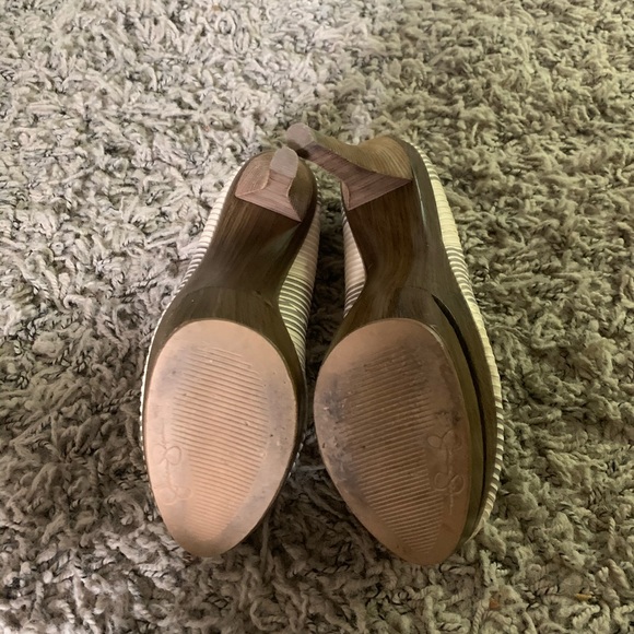 Jessica Simpson high heels 6.5 - Picture 4 of 5